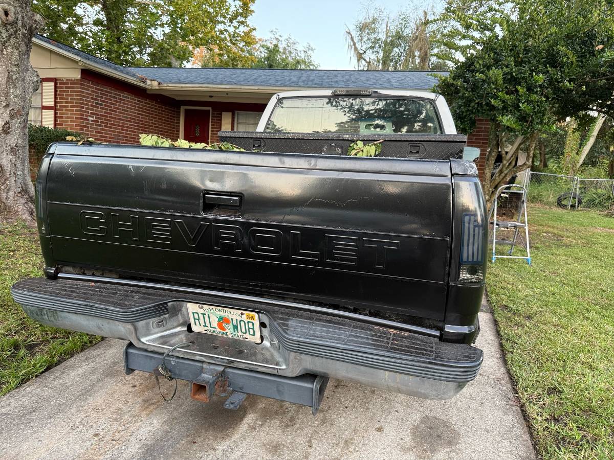 Chevy-c1500-1994-custom-4