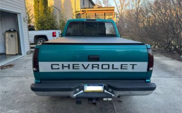 Chevy-c1500-cheyenne-1995-green-4