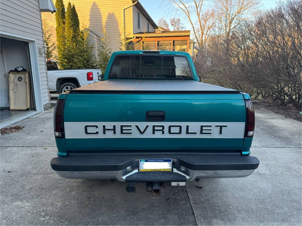 Chevy-c1500-cheyenne-1995-green-4