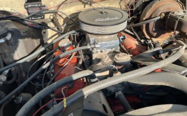 Chevy-c20-1975-white-10
