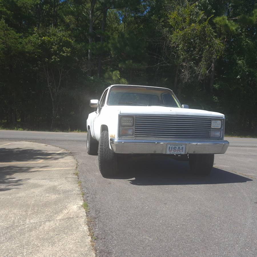 Chevy-c20-1984-white-1
