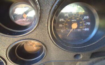 Chevy-c20-1984-white-12
