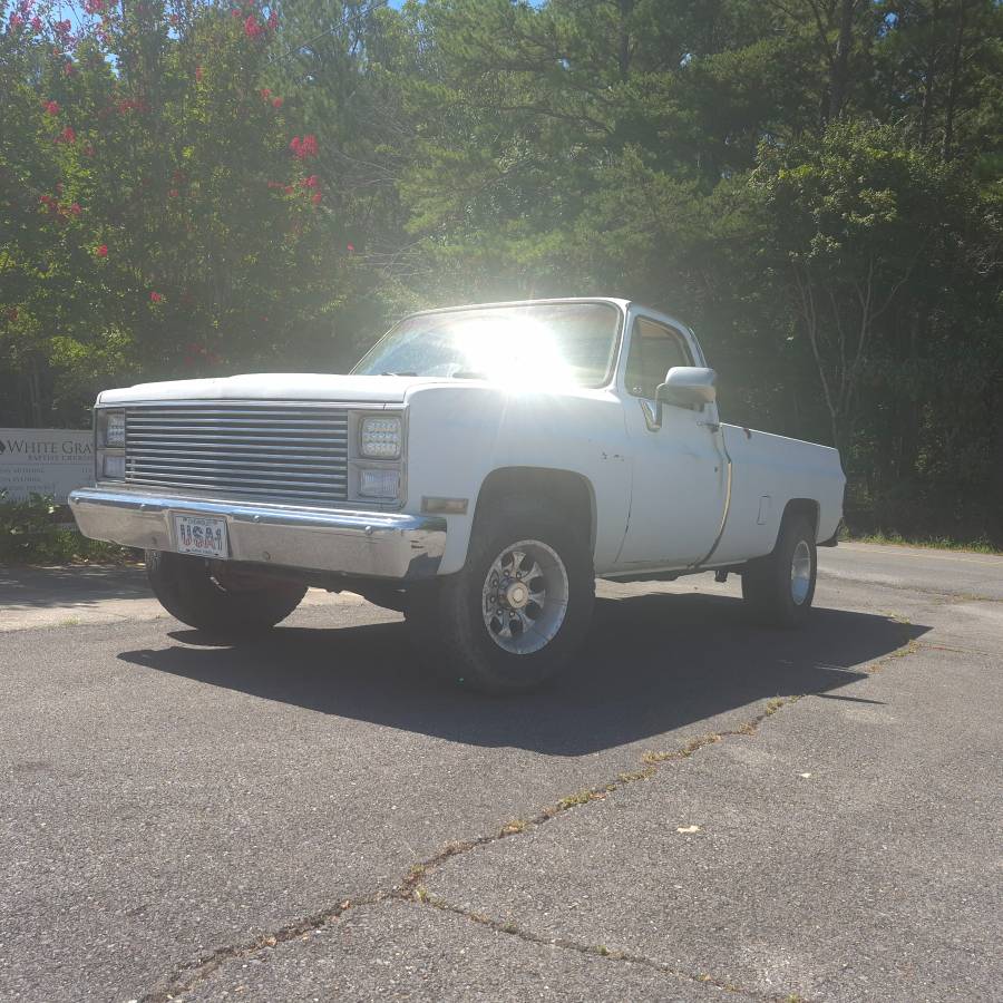 Chevy-c20-1984-white-2