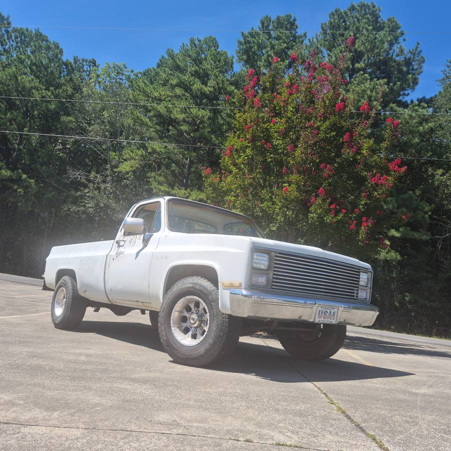 Chevy-c20-1984-white-6