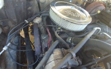 Chevy-c20-1984-white-9