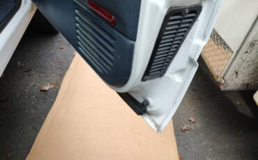 Chevy-c2500-1995-white-4