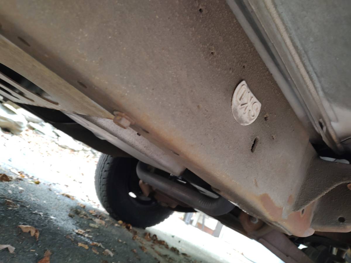 Chevy-c2500-1995-white-7