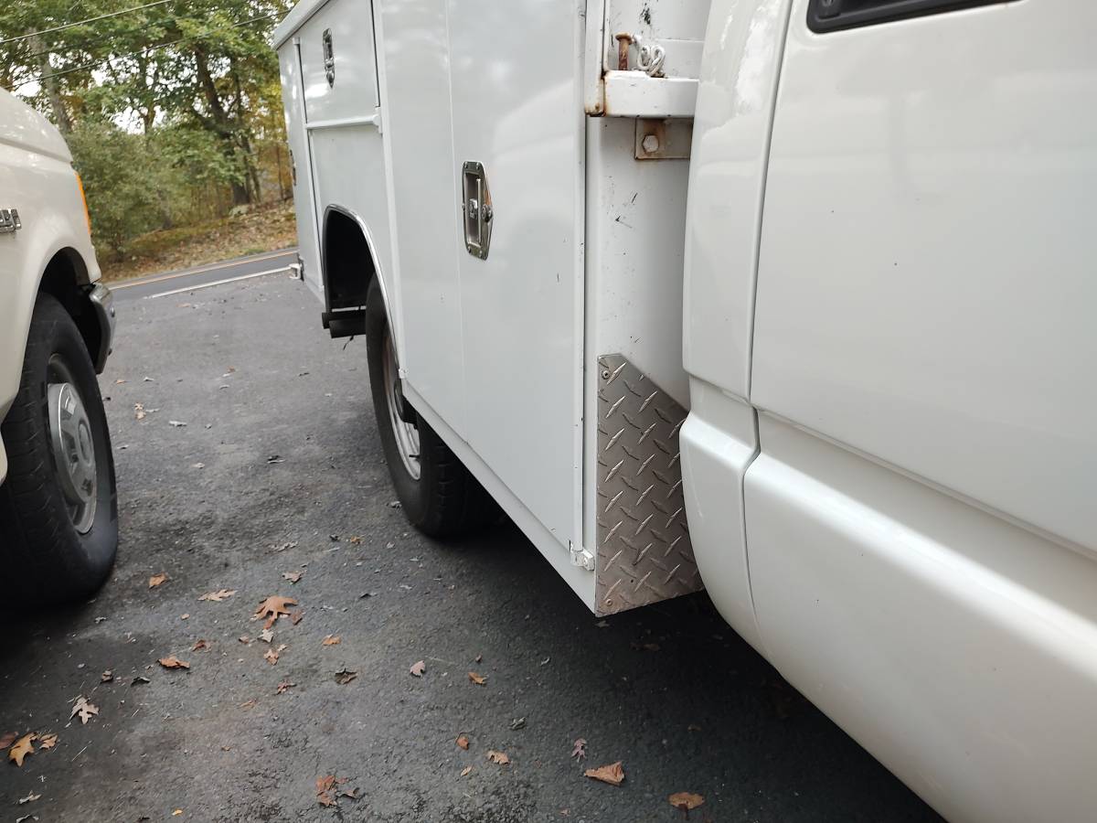 Chevy-c2500-1995-white