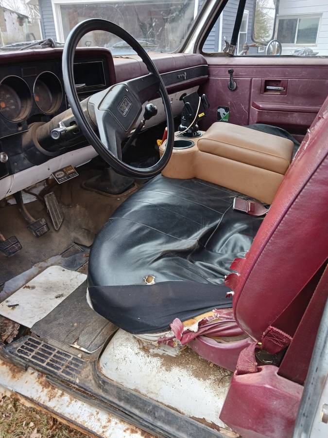 Chevy-c30-1985-white-6