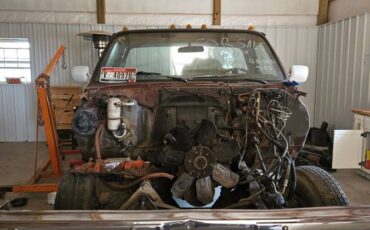Chevy-c3500-1982-custom-3
