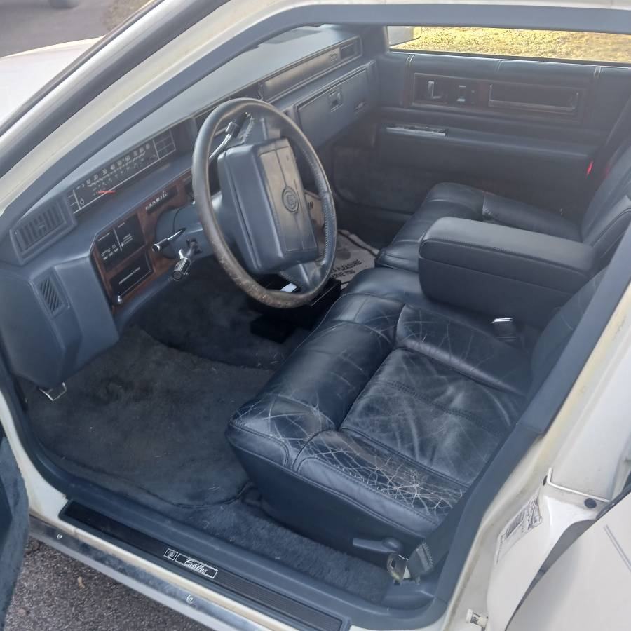 Chevy-cadillac-1990-white-3