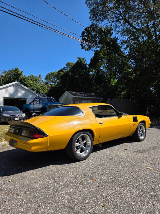 Chevy-camaro-1978-yellow-4
