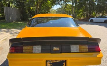 Chevy-camaro-1978-yellow-5