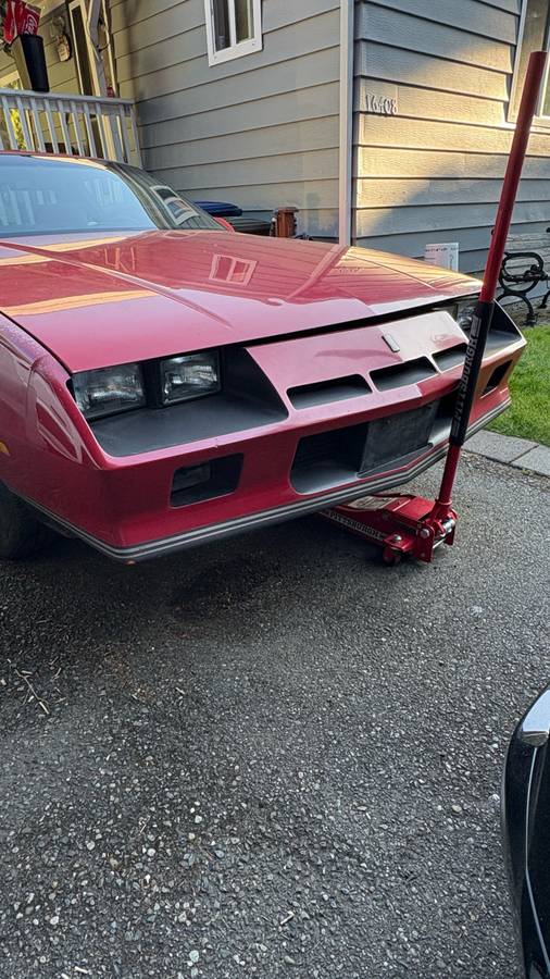 Chevy-camaro-1983-red-15