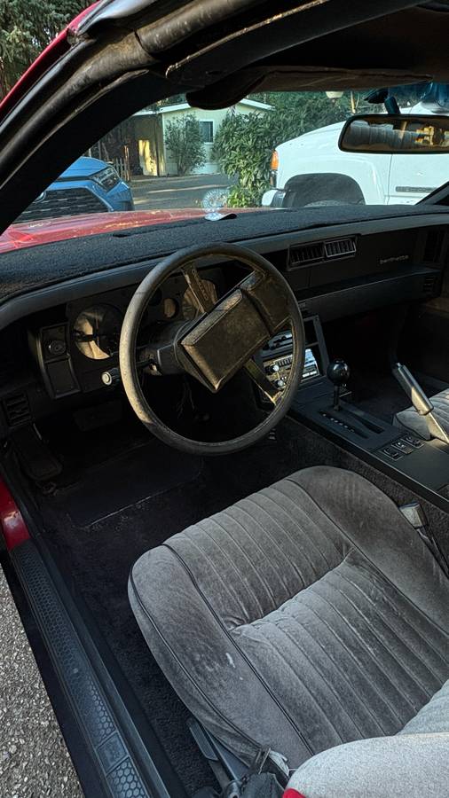 Chevy-camaro-1983-red-17