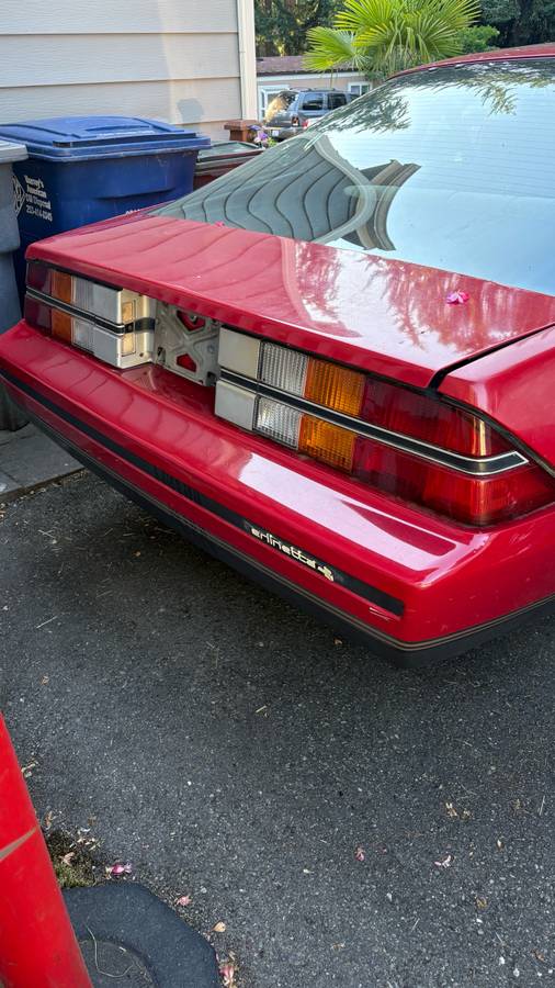 Chevy-camaro-1983-red-7