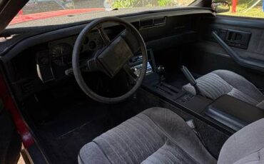 Chevy-camaro-1983-red-8