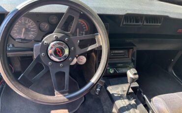 Chevy-camaro-1987-white-4