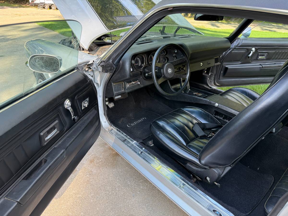 Chevy-camaro-lt-1971-silver-13