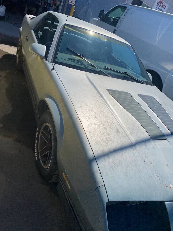 Chevy-camaro-z28-1985-silver-11