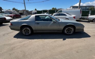 Chevy-camaro-z28-1985-silver-2