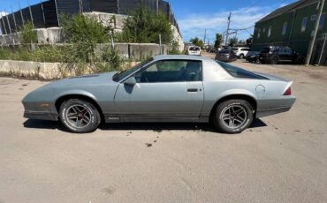 Chevy-camaro-z28-1985-silver