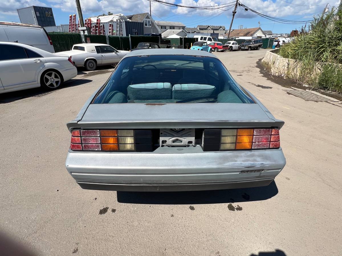 Chevy-camaro-z28-1985-silver-6
