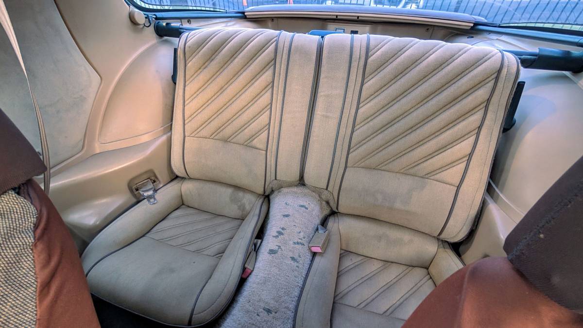 Chevy-camaro-z28-1986-10