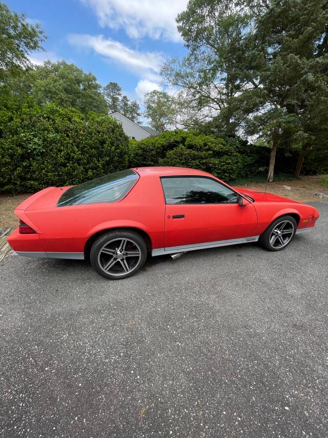 Chevy-camaro-z28-1987-3