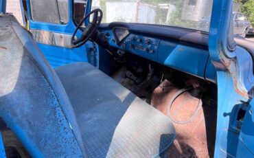 Chevy-cameo-1957-blue-10