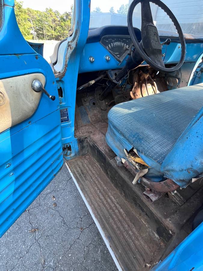 Chevy-cameo-1957-blue-9