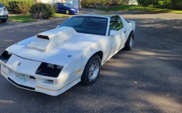 Chevy-camero-z28-1984-white-16