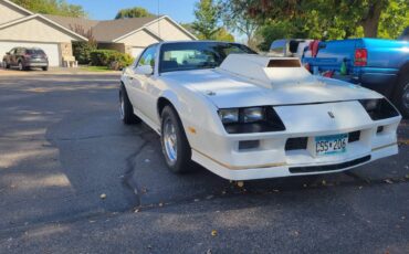 Chevy-camero-z28-1984-white-2
