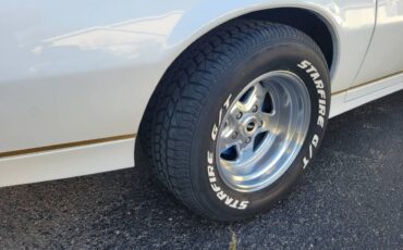 Chevy-camero-z28-1984-white-7