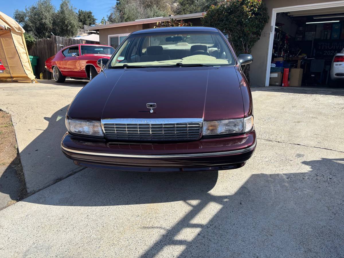 Chevy-caprice-1995-purple-1