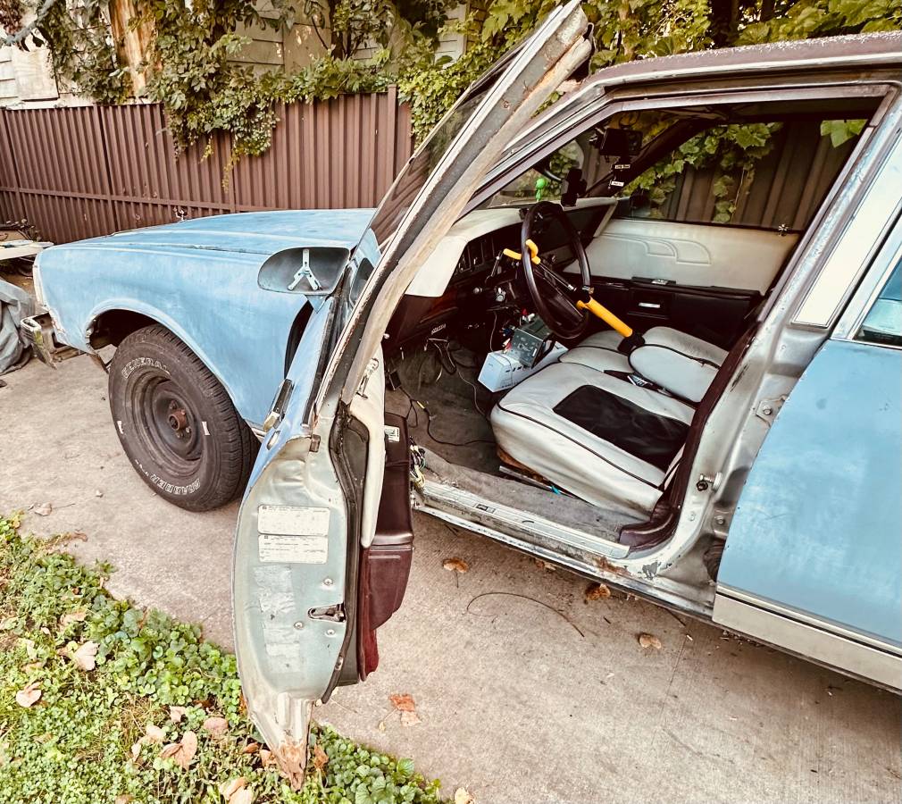 Chevy-caprice-brougham-1987-12