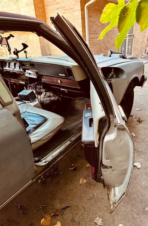 Chevy-caprice-brougham-1987-17