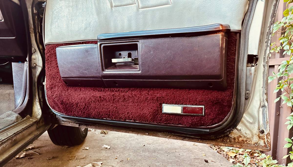 Chevy-caprice-brougham-1987-19