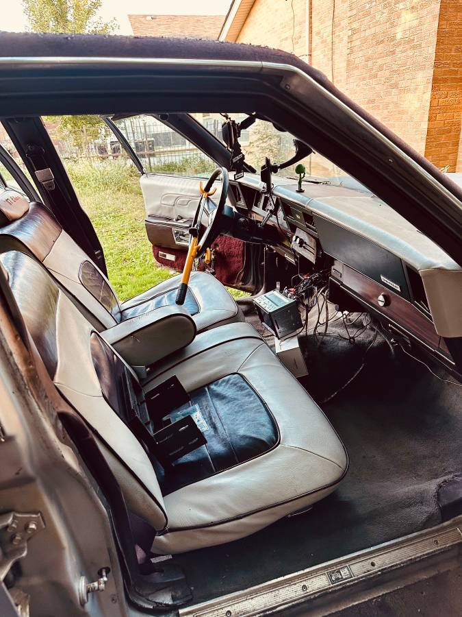 Chevy-caprice-brougham-1987-21