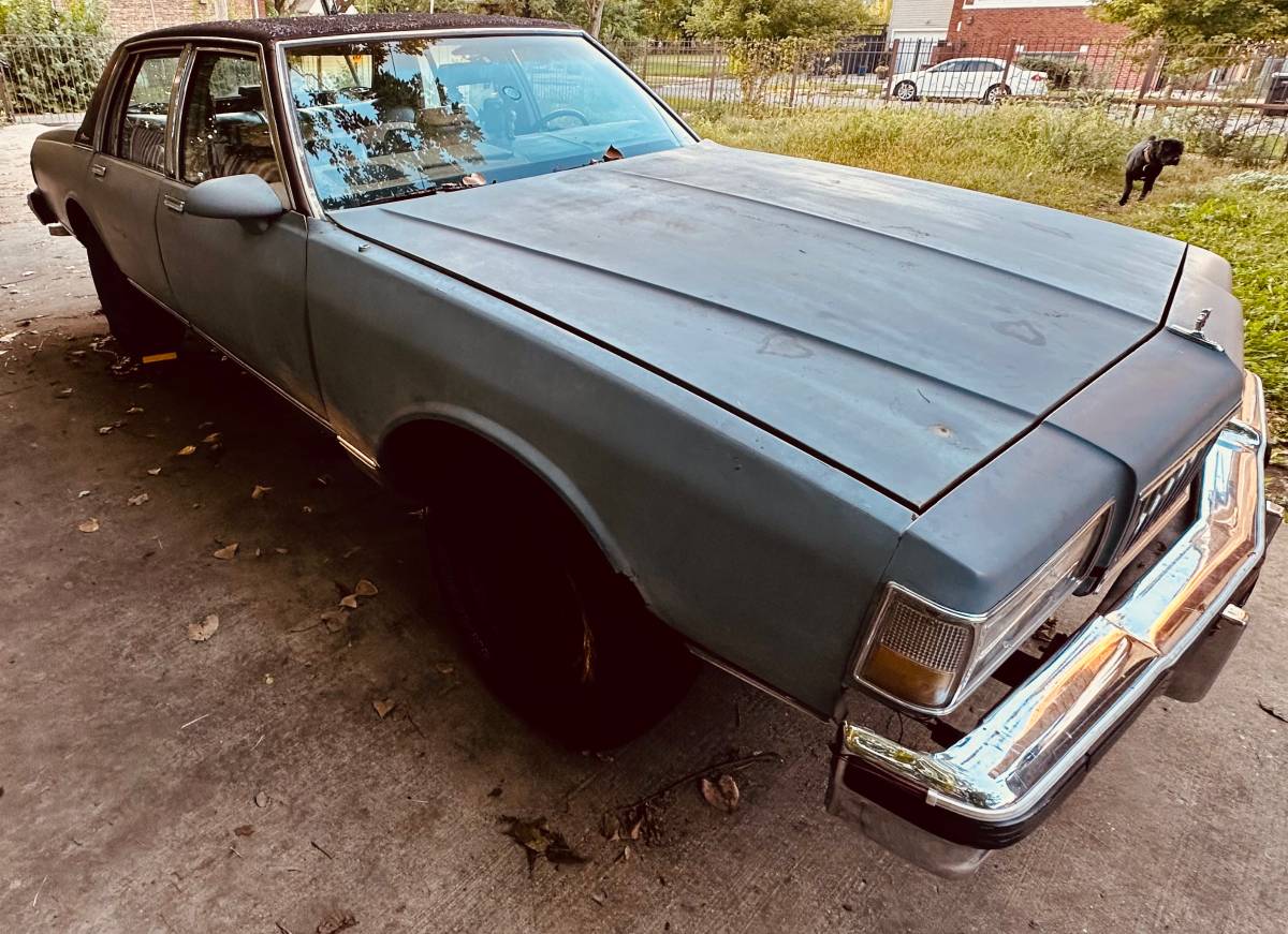 Chevy-caprice-brougham-1987-3