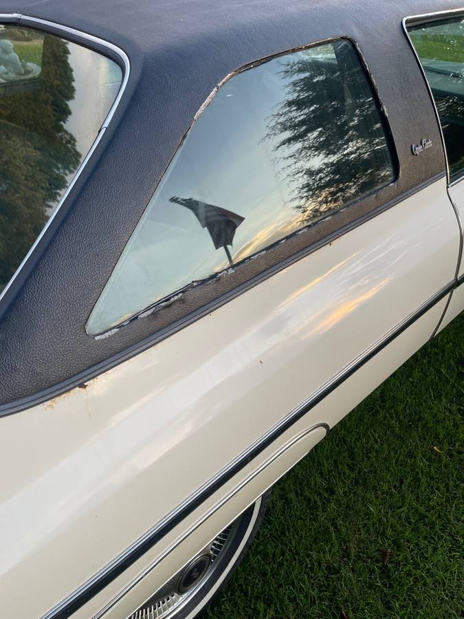 Chevy-caprice-classic-1975-white-3