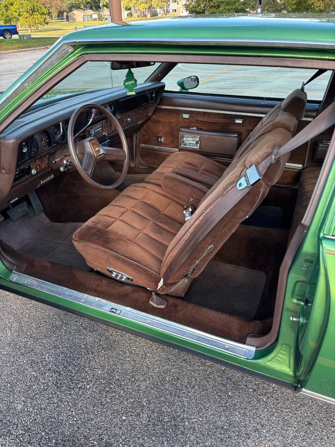 Chevy-caprice-classic-1984-green-12