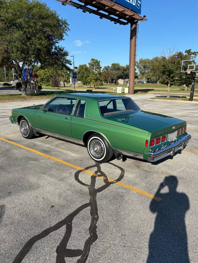 Chevy-caprice-classic-1984-green-4