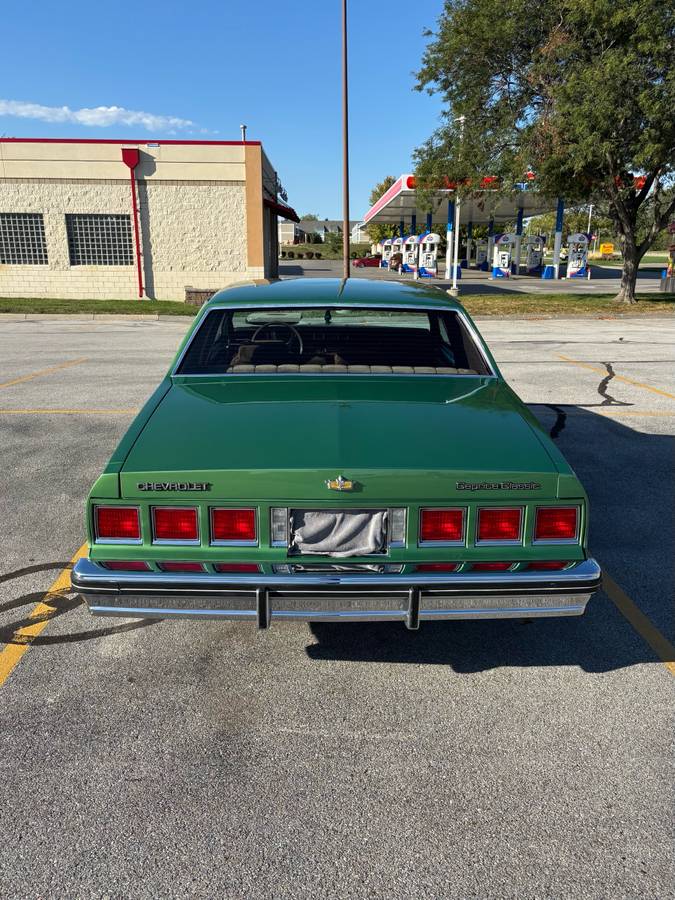 Chevy-caprice-classic-1984-green-6