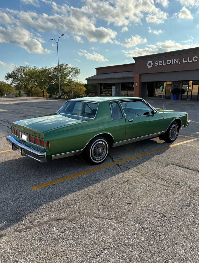 Chevy-caprice-classic-1984-green-7