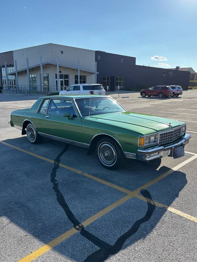 Chevy-caprice-classic-1984-green-9