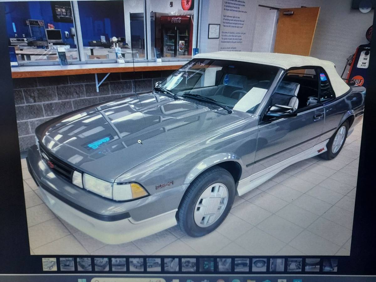 Chevy-cavalier-z24-convt-1988-grey-12