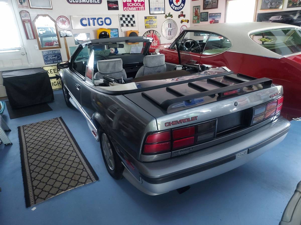 Chevy-cavalier-z24-convt-1988-grey