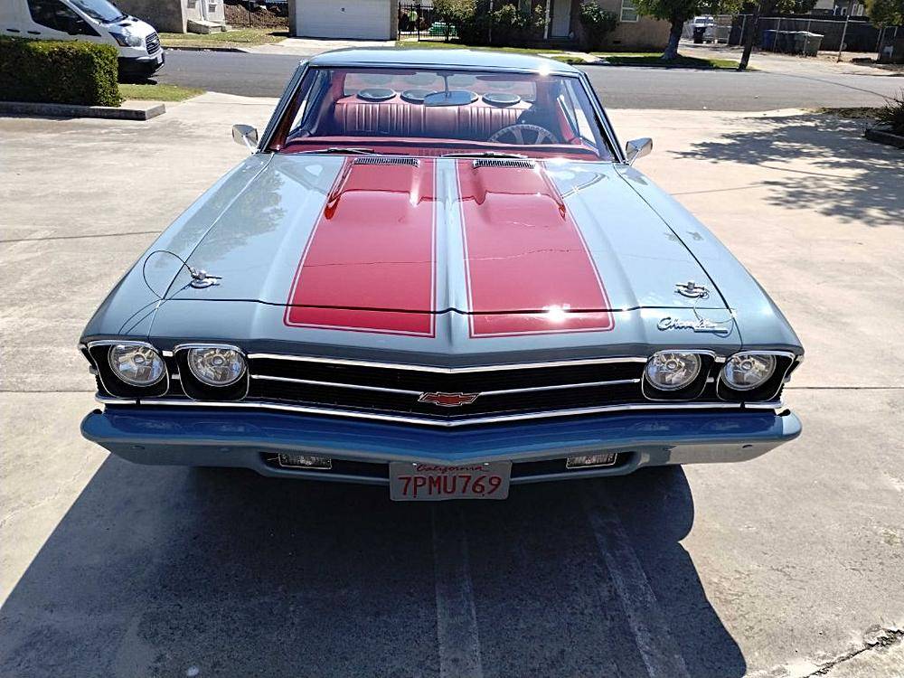 Chevy-chevelle-1969-custom-11