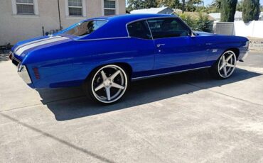 Chevy-chevelle-1972-blue-9